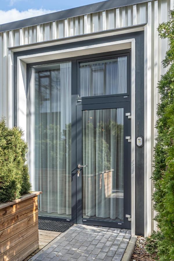 New Comfortable 2 Bedroom Cottage W/Big Terrace Jūrkalne Kültér fotó