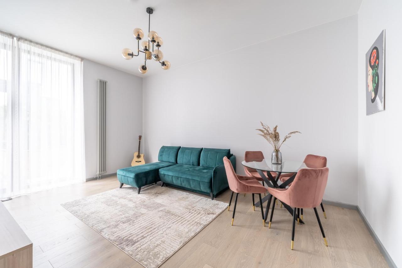 New Comfortable 2 Bedroom Cottage W/Big Terrace Jūrkalne Kültér fotó